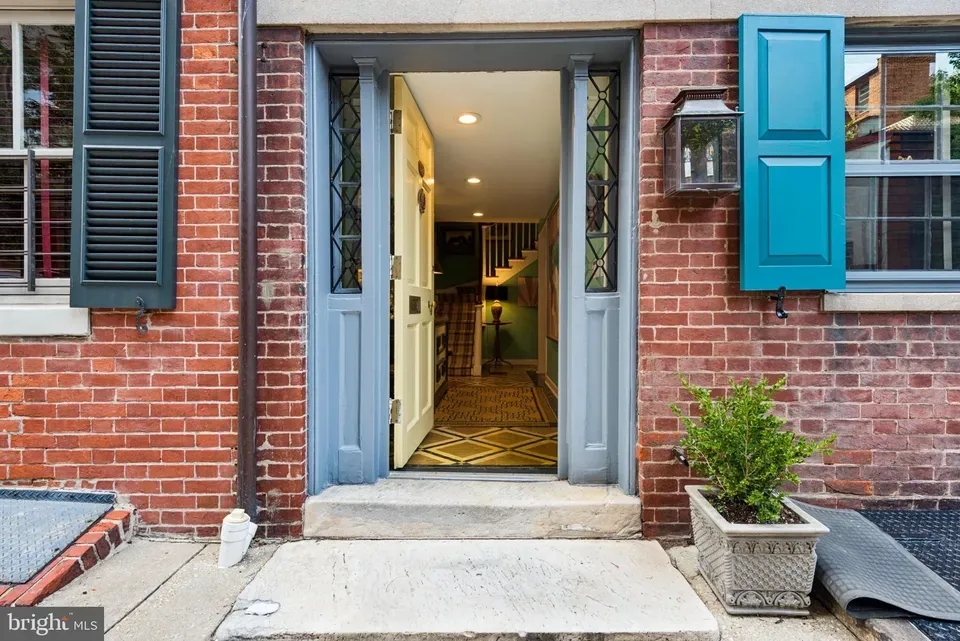 3 Bed 2 Bath Established Multi-Level Townhouse in Baltimore, MD - 2