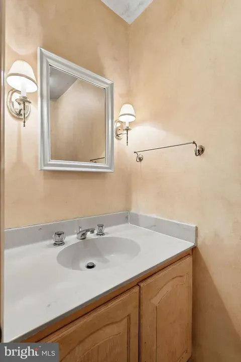 3 Bed 2 Bath Established Multi-Level Townhouse in Bethesda, MD - 5