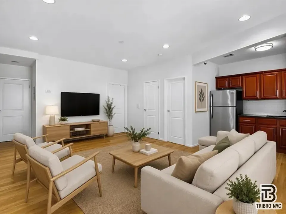 3 Bed 2 Bath Established Multi-Level Townhouse in Brooklyn, NY - 2