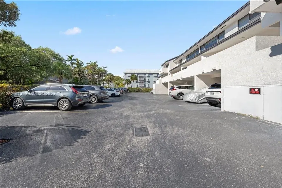 3 Bed 2 Bath Established Multi-Level Townhouse in Coral Gables, FL - 4