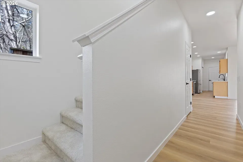 3 Bed 2 Bath Established Multi-Level Townhouse in Hillsboro, OR - 4
