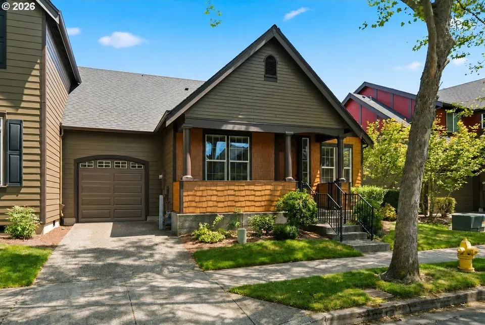 3 Bed 2 Bath Established Multi-Level Townhouse in Hillsboro, OR - 1