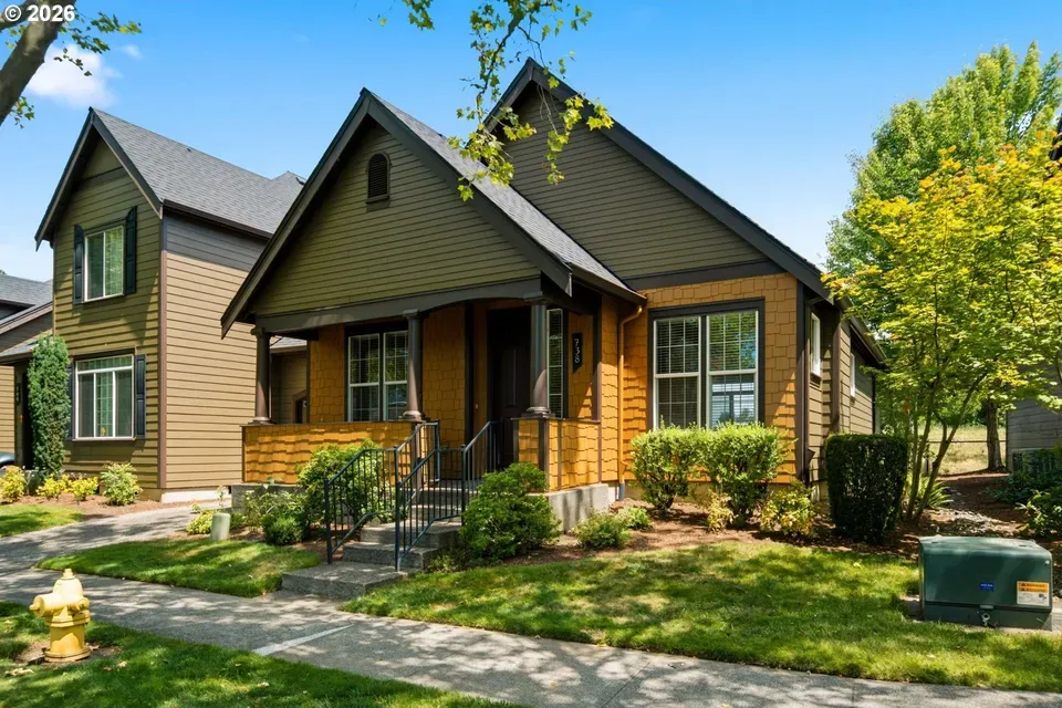 3 Bed 2 Bath Established Multi-Level Townhouse in Hillsboro, OR - 2