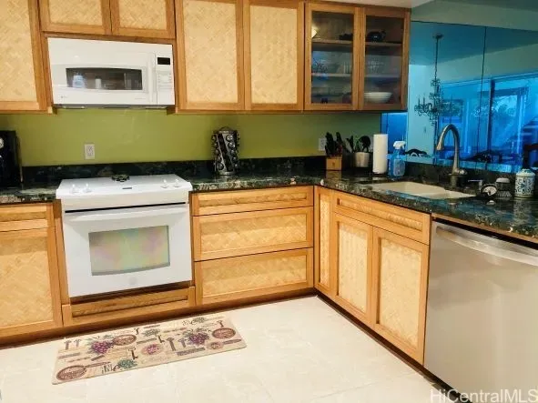 3 Bed 2 Bath Established Multi-Level Townhouse in Kailua, HI - 1