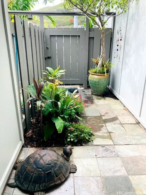 3 Bed 2 Bath Established Multi-Level Townhouse in Kailua, HI - 3