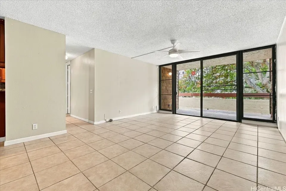 3 Bed 2 Bath Established Multi-Level Townhouse in Kailua, HI - 3