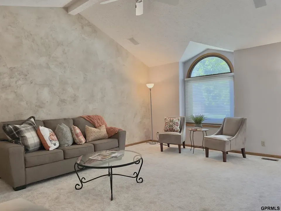 3 Bed 2 Bath Established Multi-Level Townhouse in Lincoln, NE - 5