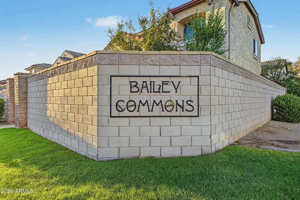 3 Bed 2 Bath Established Multi-Level Townhouse in Phoenix, AZ - 3
