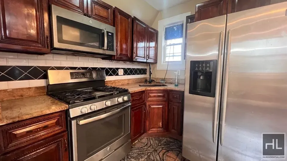 3 Bed 2 Bath Established Multi-Level Townhouse in Queens, NY