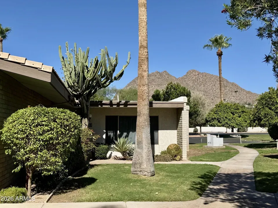 3 Bed 2 Bath Established Multi-Level Townhouse in Scottsdale, AZ - 1
