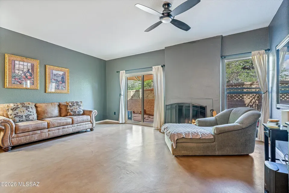 3 Bed 2 Bath Established Multi-Level Townhouse in Tucson, AZ - 3