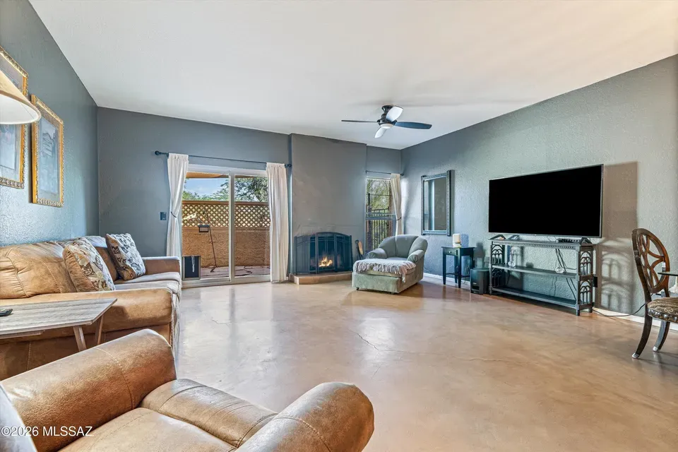 3 Bed 2 Bath Established Multi-Level Townhouse in Tucson, AZ - 4