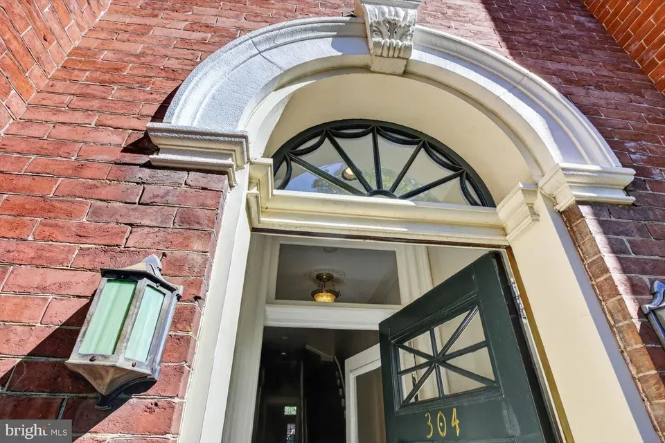3 Bed 2 Bath Established Multi-Level Townhouse in Washington, DC - 4
