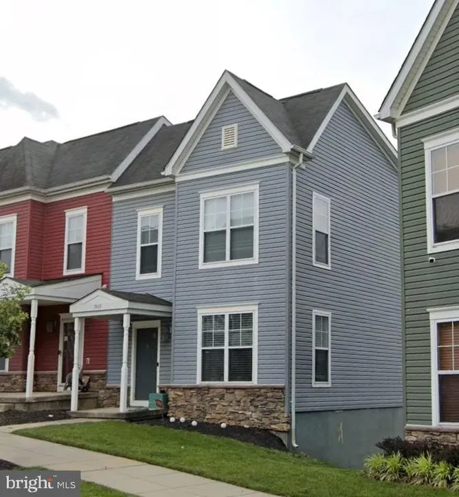 3 Bed 2 Bath Established Multi-Level Townhouse in Washington, DC