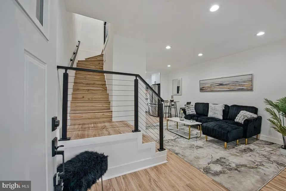 3 Bed 2 Bath Established Multi-Level Townhouse in Washington, DC - 3