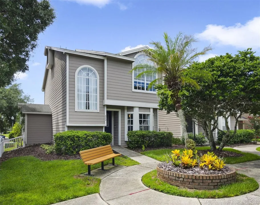 3 Bed 2 Bath Executive Skyline Suite in Orlando, FL