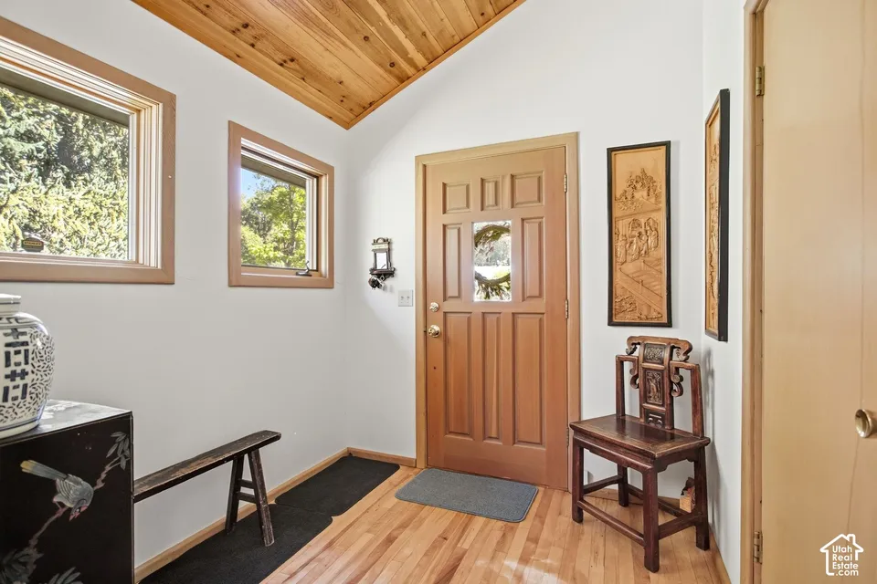 Interior view 3