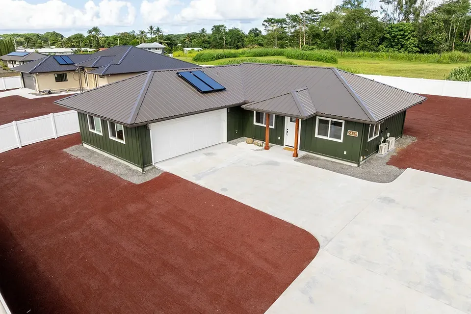 3 Bed 2 Bath Modern Architectural Estate in Hilo, HI