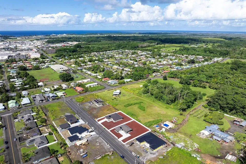 3 Bed 2 Bath Modern Architectural Estate in Hilo, HI - 2