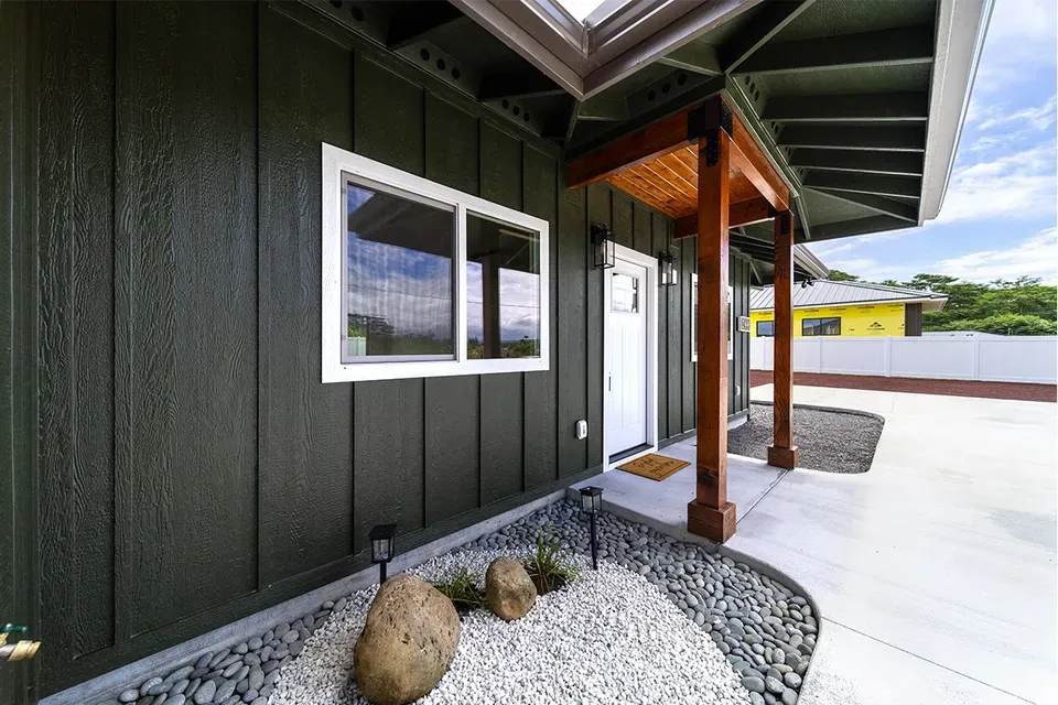 3 Bed 2 Bath Modern Architectural Estate in Hilo, HI - 4