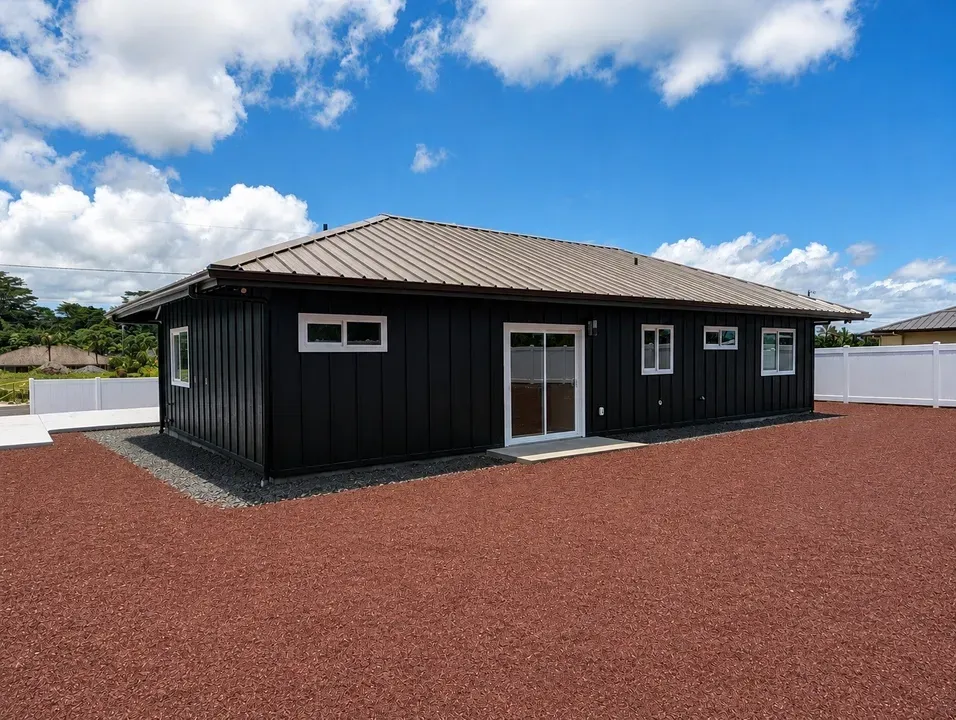 3 Bed 2 Bath Modern Architectural Estate in Hilo, HI - 5