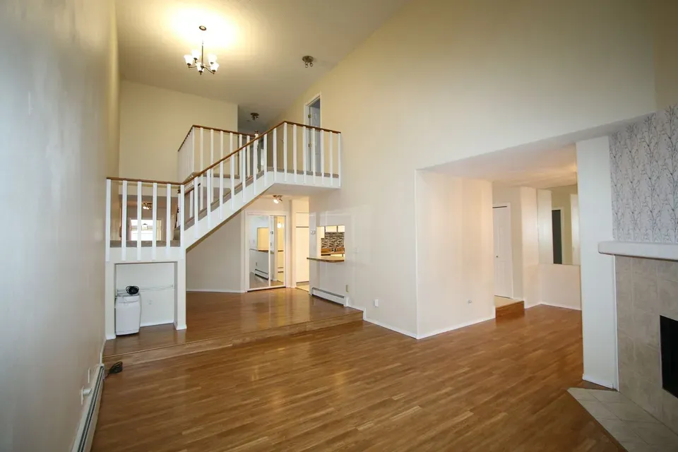 3 Bed 2 Bath Modern Contemporary Residence in Anchorage, AK - 2