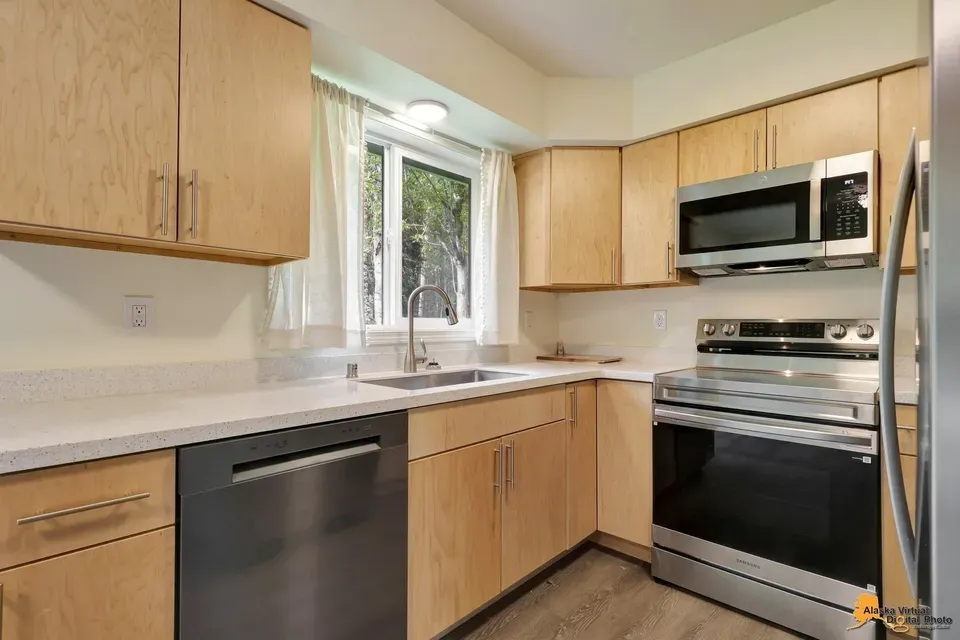3 Bed 2 Bath Modern Contemporary Residence in Anchorage, AK
