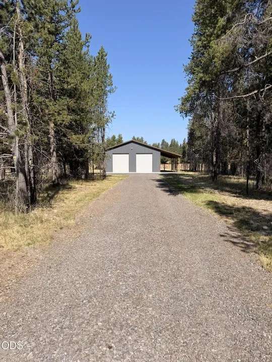 3 Bed 2 Bath Modern Contemporary Residence in Bend, OR