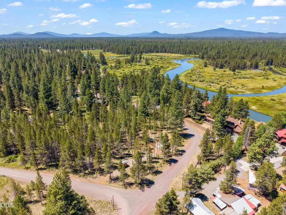 3 Bed 2 Bath Modern Contemporary Residence in Bend, OR - 3