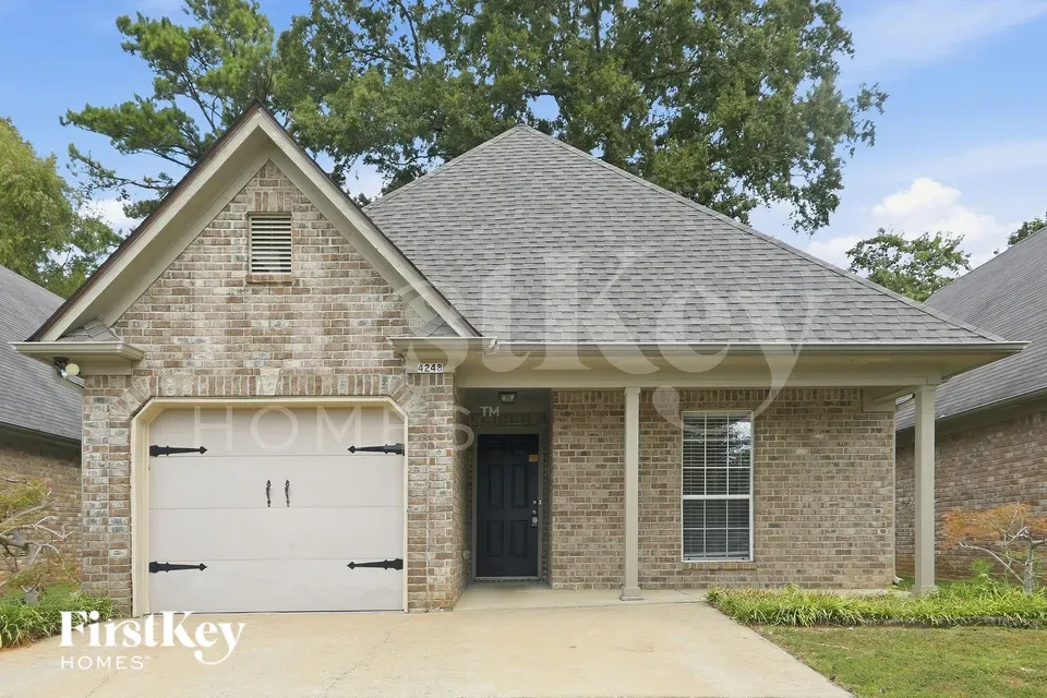 3 Bed 2 Bath Modern Contemporary Residence in Birmingham, AL