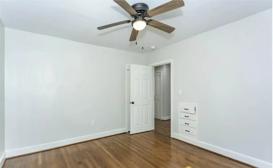 3 Bed 2 Bath Modern Contemporary Residence in Birmingham, AL - 5