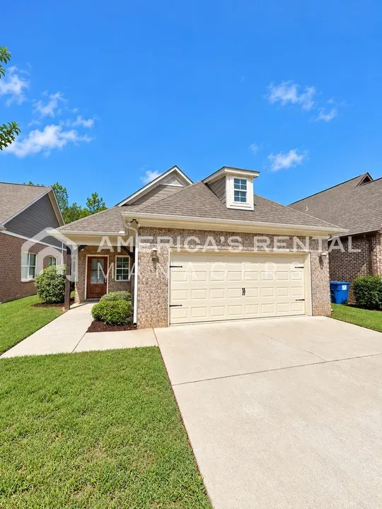 3 Bed 2 Bath Modern Contemporary Residence in Birmingham, AL - 2
