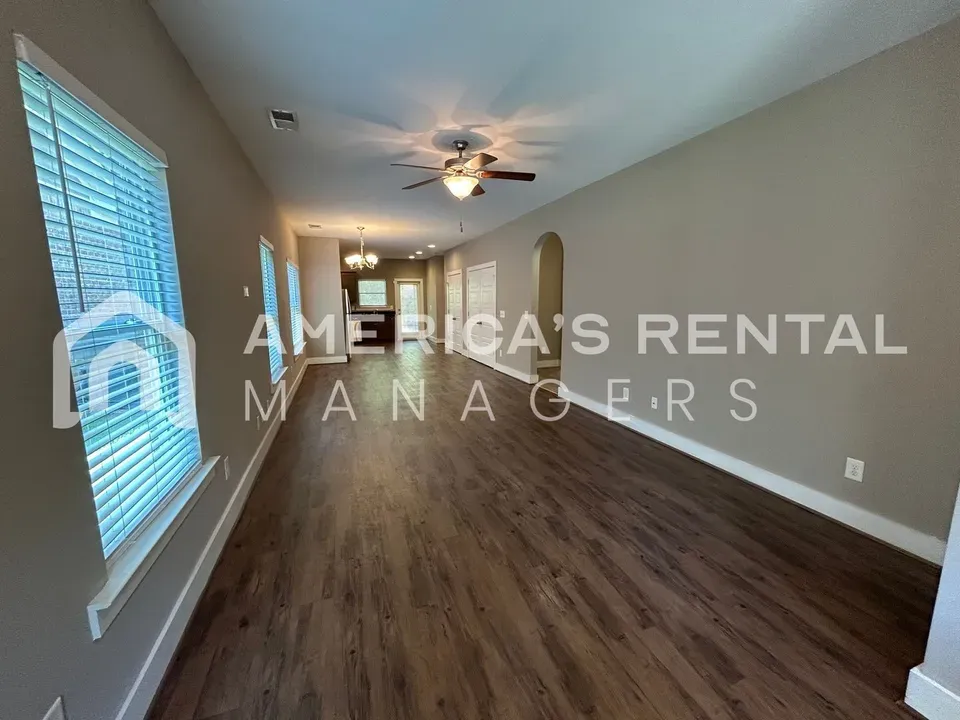 3 Bed 2 Bath Modern Contemporary Residence in Birmingham, AL - 4