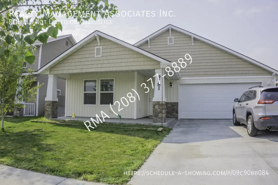3 Bed 2 Bath Modern Contemporary Residence in Boise, ID