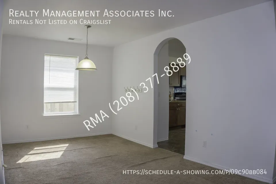 3 Bed 2 Bath Modern Contemporary Residence in Boise, ID - 4