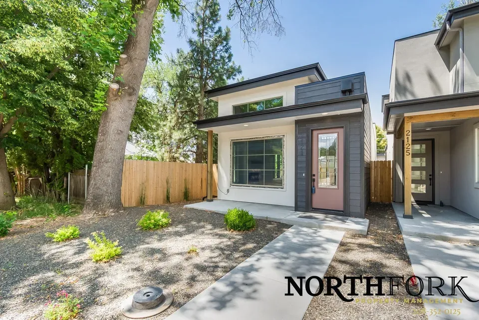 3 Bed 2 Bath Modern Contemporary Residence in Boise, ID