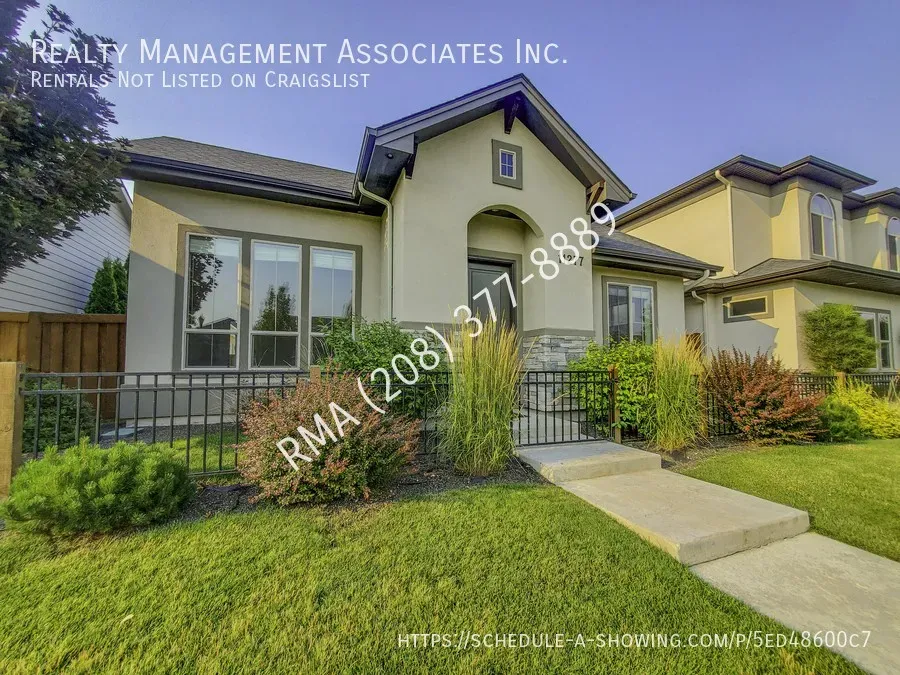 3 Bed 2 Bath Modern Contemporary Residence in Boise, ID