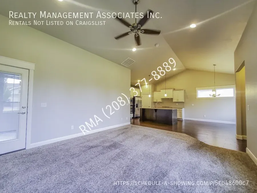 3 Bed 2 Bath Modern Contemporary Residence in Boise, ID - 4