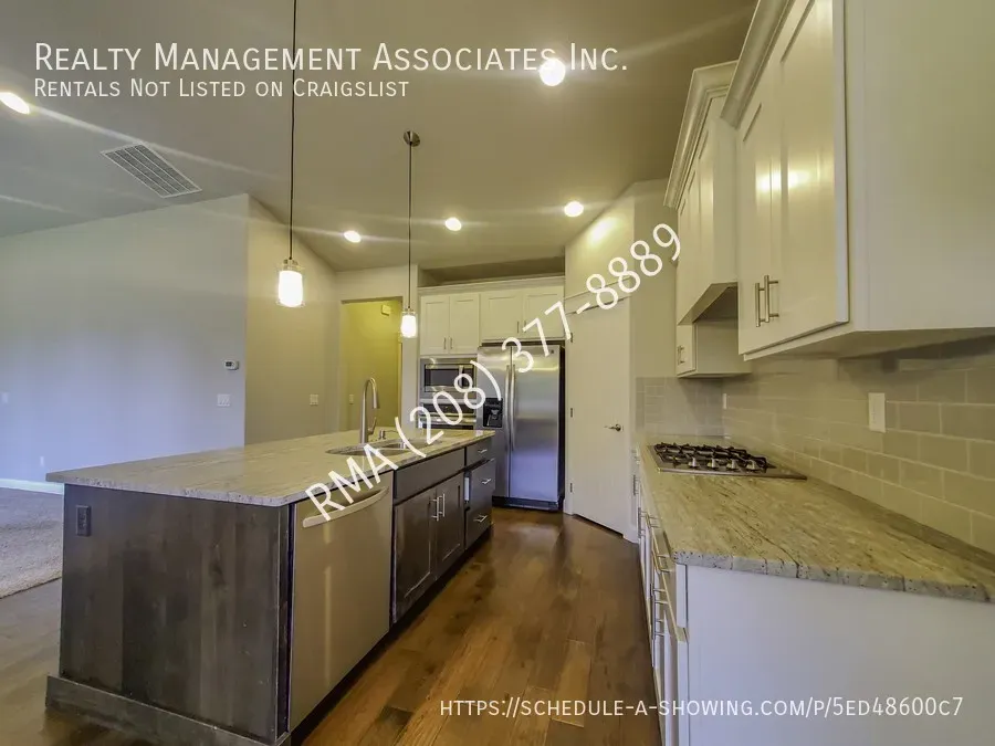 3 Bed 2 Bath Modern Contemporary Residence in Boise, ID - 5