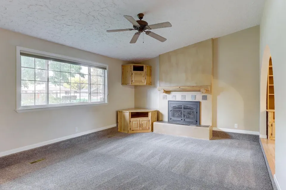 3 Bed 2 Bath Modern Contemporary Residence in Boise, ID - 4
