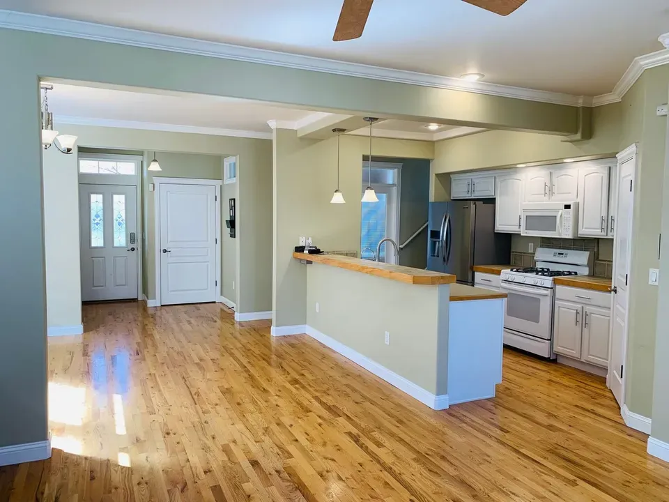 3 Bed 2 Bath Modern Contemporary Residence in Boise, ID - 5