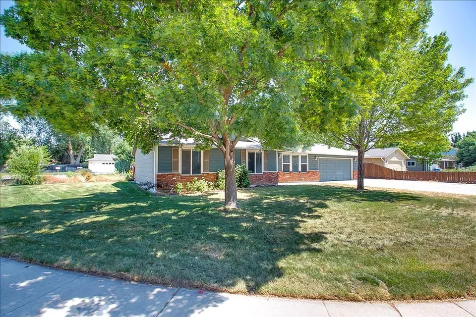 3 Bed 2 Bath Modern Contemporary Residence in Boise, ID