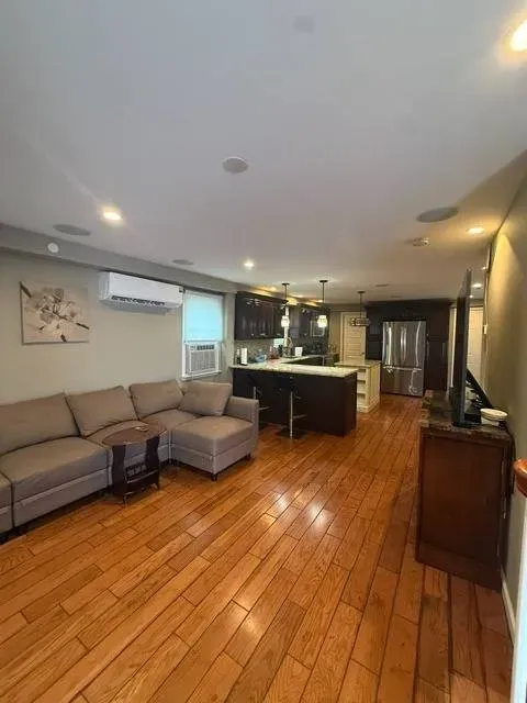 3 Bed 2 Bath Modern Contemporary Residence in Brooklyn, NY - 2