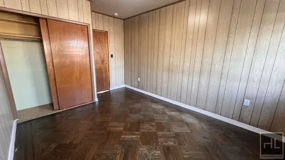 3 Bed 2 Bath Modern Contemporary Residence in Brooklyn, NY