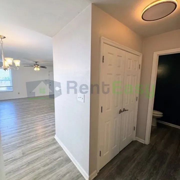 3 Bed 2 Bath Modern Contemporary Residence in Chesapeake, VA - 3
