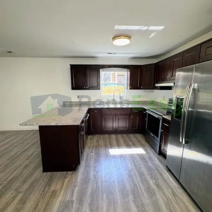 3 Bed 2 Bath Modern Contemporary Residence in Chesapeake, VA - 4