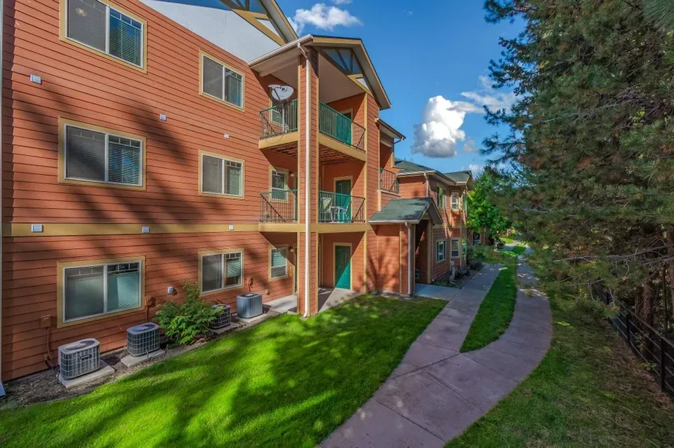 3 Bed 2 Bath Modern Contemporary Residence in Coeur d Alene, ID - 2