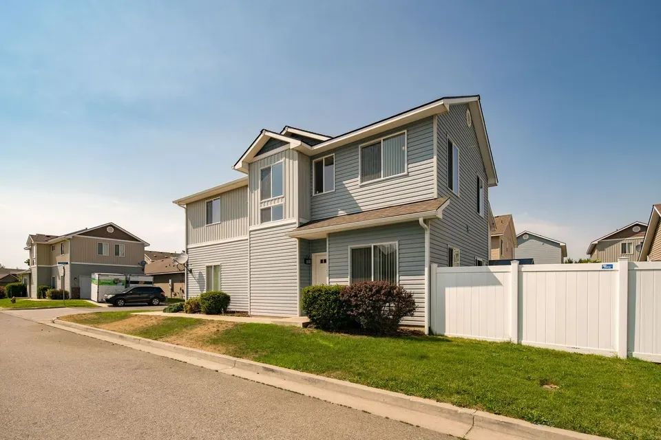 3 Bed 2 Bath Modern Contemporary Residence in Coeur d Alene, ID