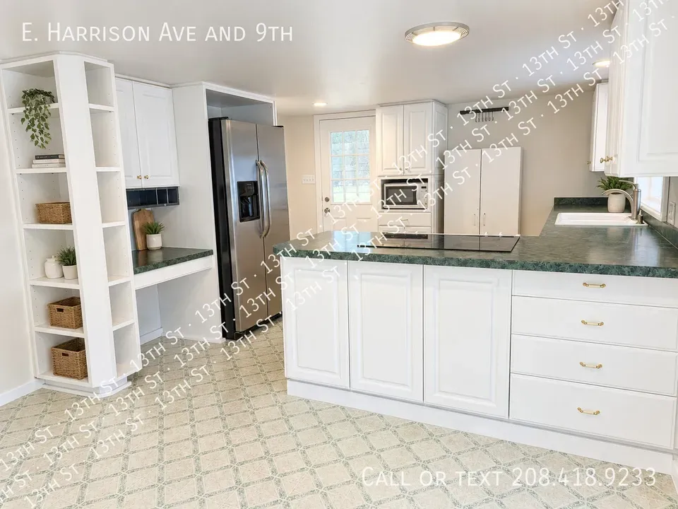 3 Bed 2 Bath Modern Contemporary Residence in Coeur d Alene, ID - 4