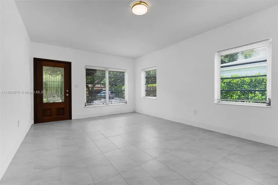 3 Bed 2 Bath Modern Contemporary Residence in Coral Gables, FL - 2